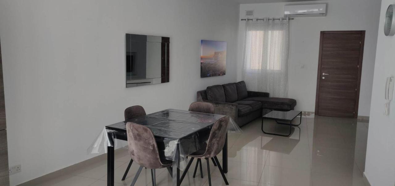 Seron Apartment 3 St. Paul's Bay Exterior photo